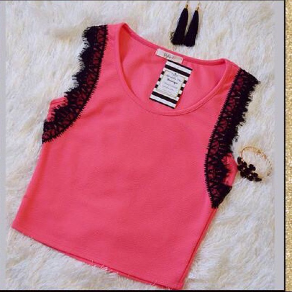 Tops - ‘Dress Me Up’ Crop Top
